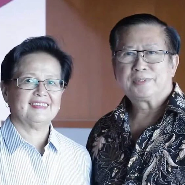 Pak Haryanto & Bu Ester